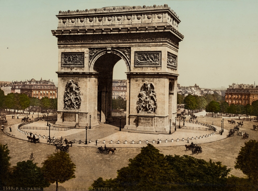 Arc de Triomphe de l'Étoile in Paris