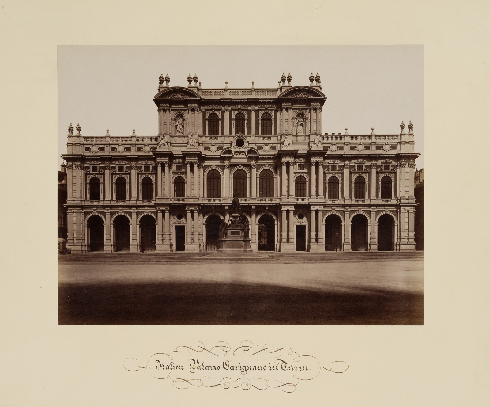 Italien: Palazzo Carignano in Turin