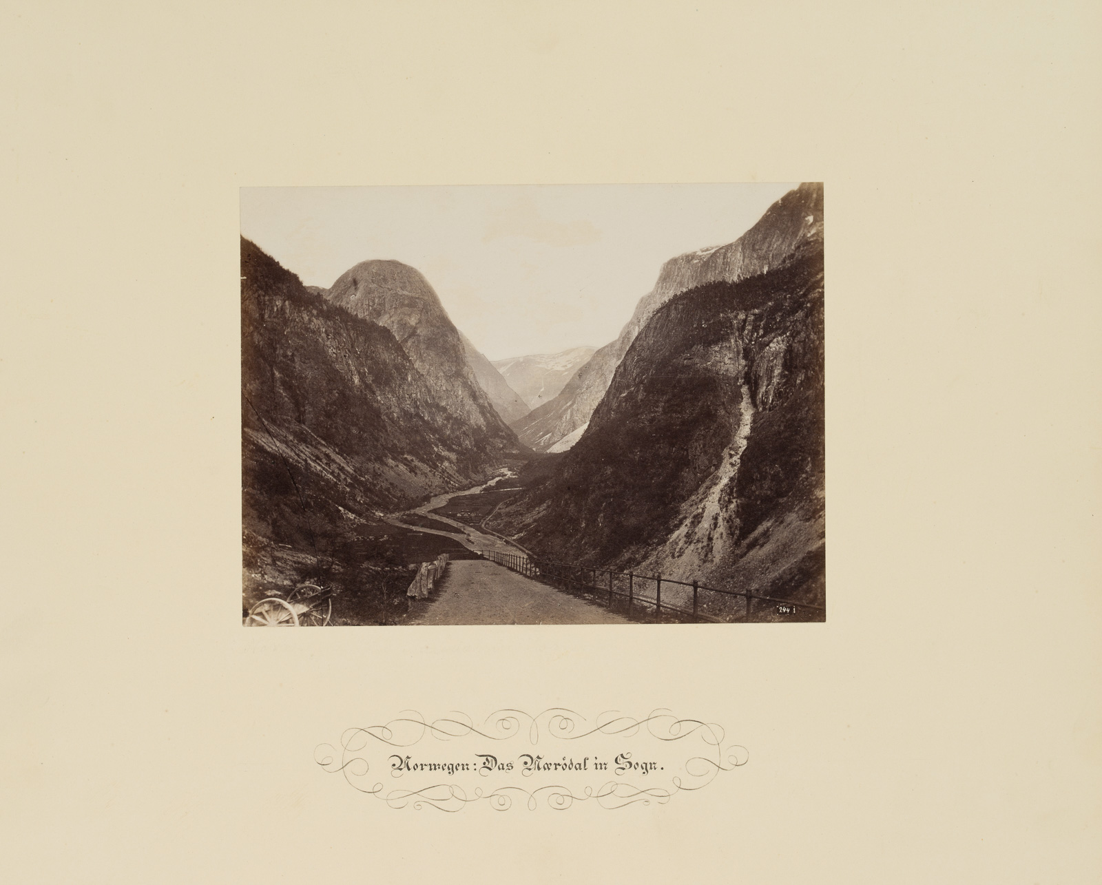 Norwegen: Noeroedal in Sogn