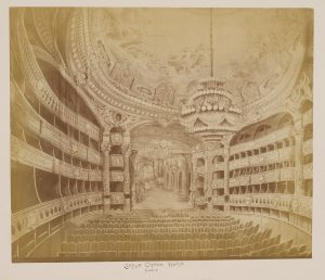 Zuschauerraum im Opernhaus, Paris