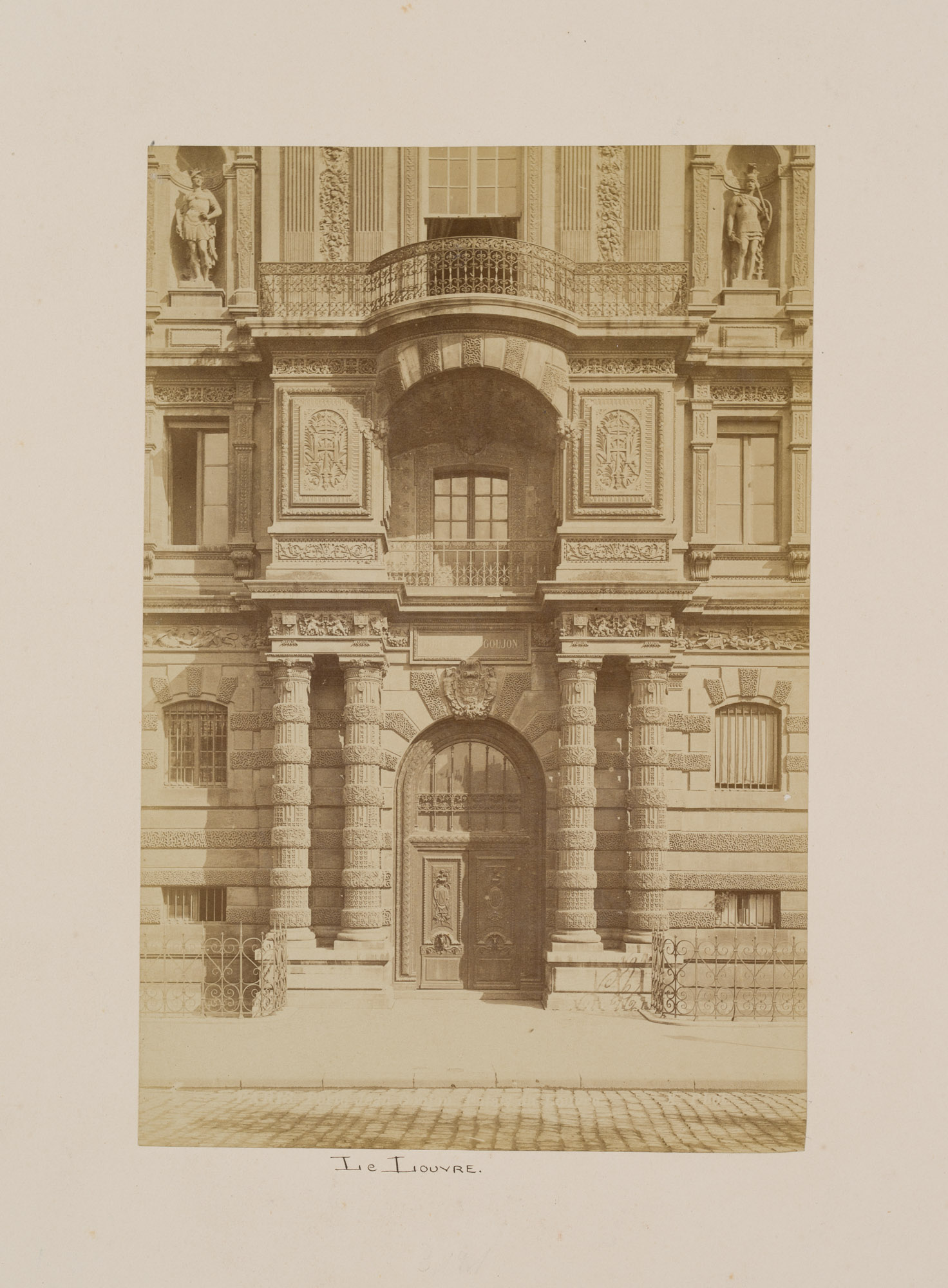 Frankreich: Le Louvre, Paris