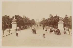 Avenue des Champs-Élysées, Paris