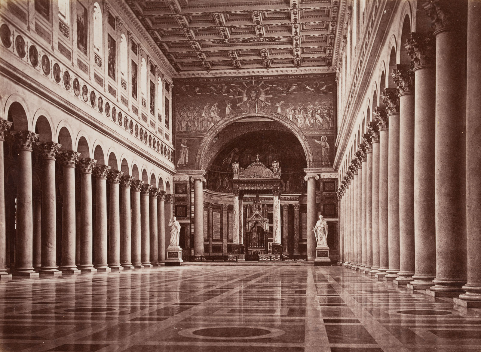 Basilika S. Paolo, Innenraum