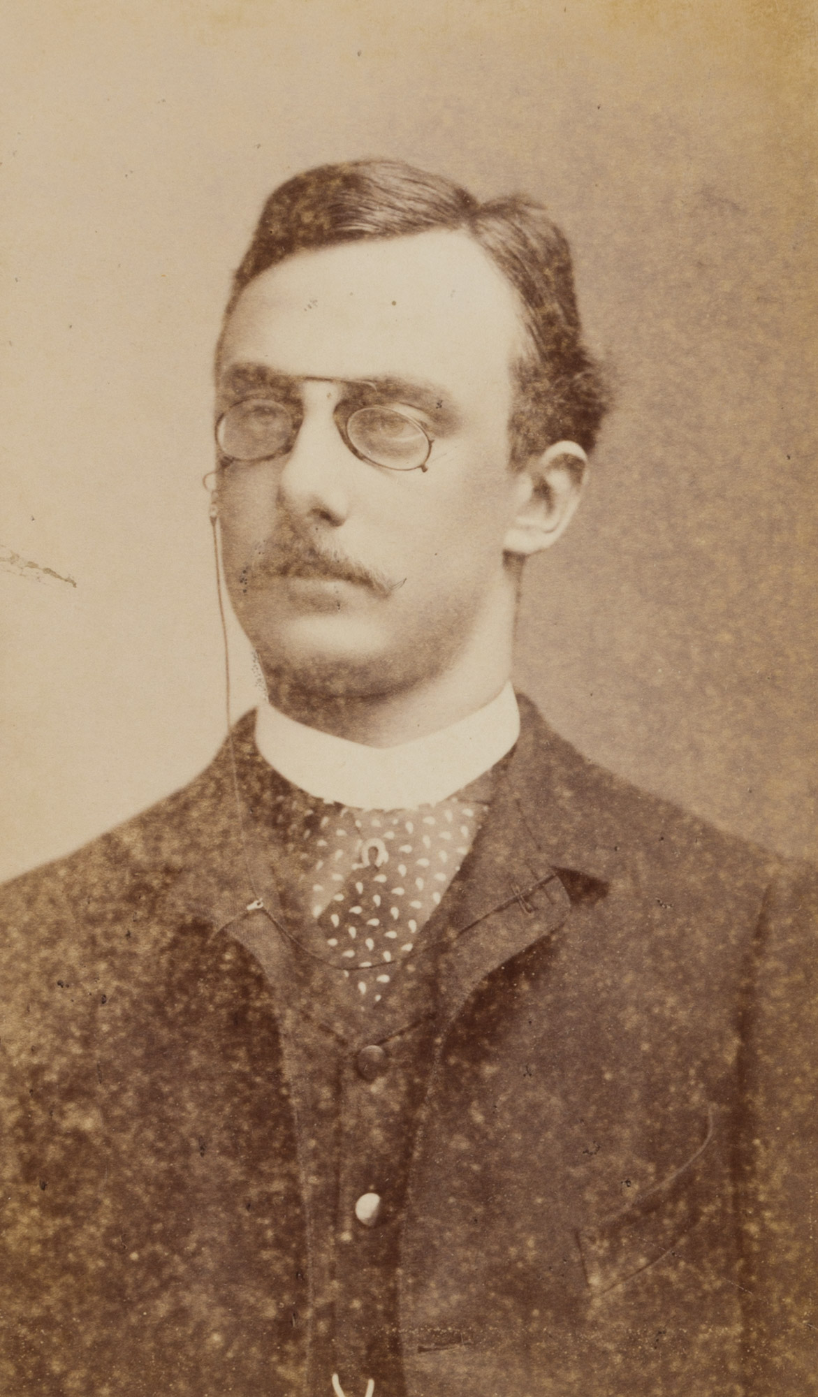 Brustportrait von Gerhard Hartmann