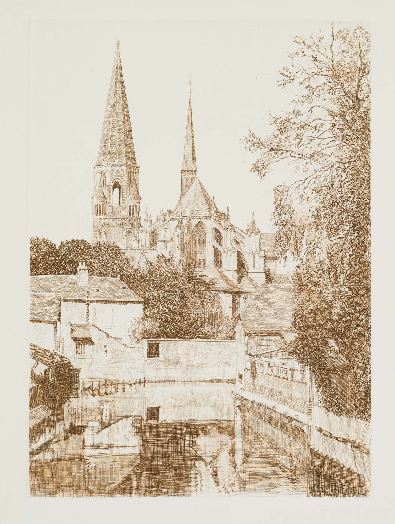 Kanal mit Blick auf gotische Kirche