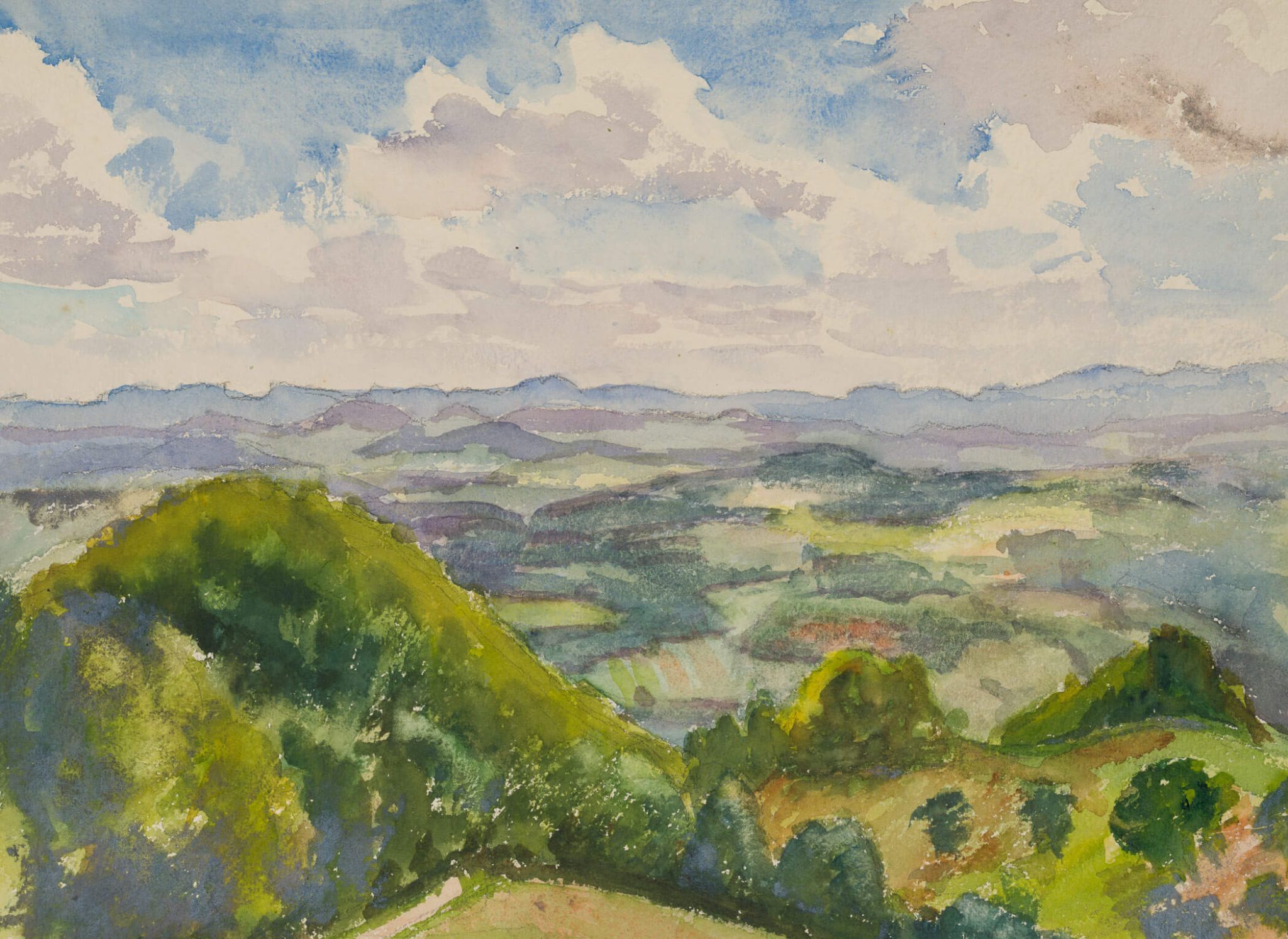 Blick über hügelige Landschaft