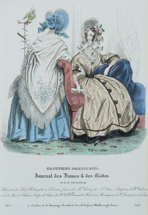 Robe pou-de Soie et Elslerine
