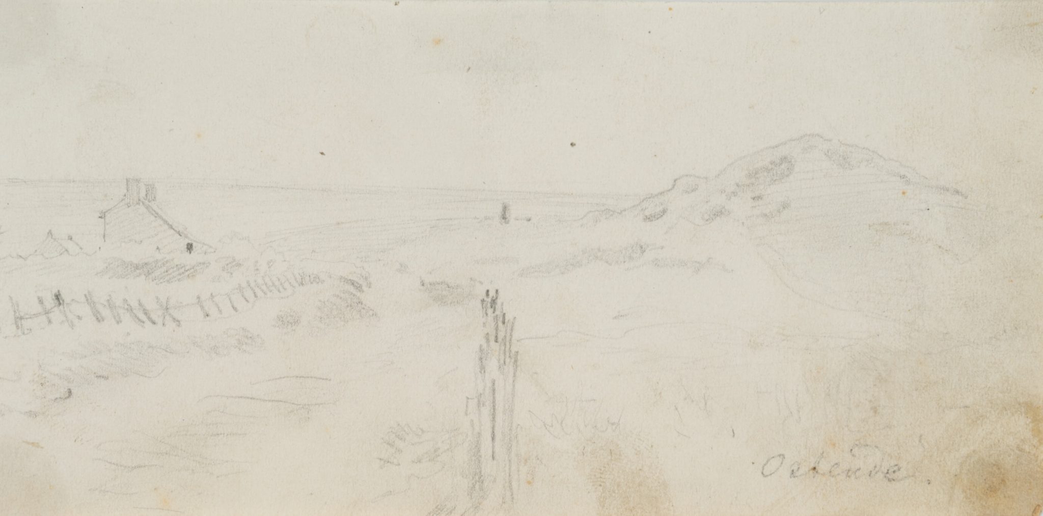 Strandlandschaft mit Dünen und Blick aufs Meer. Ostende