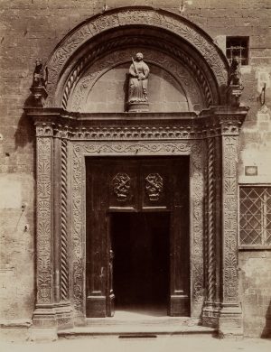 Portal Palazzo del Popolo, Perugia