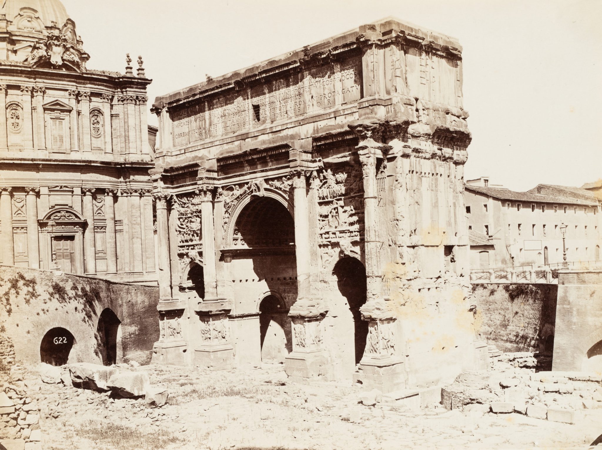 Blick auf den Septimius-Severus-Bogen, Rom