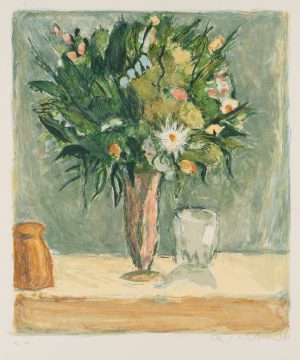 Blumenstrauß in schmaler Vase. Stillleben