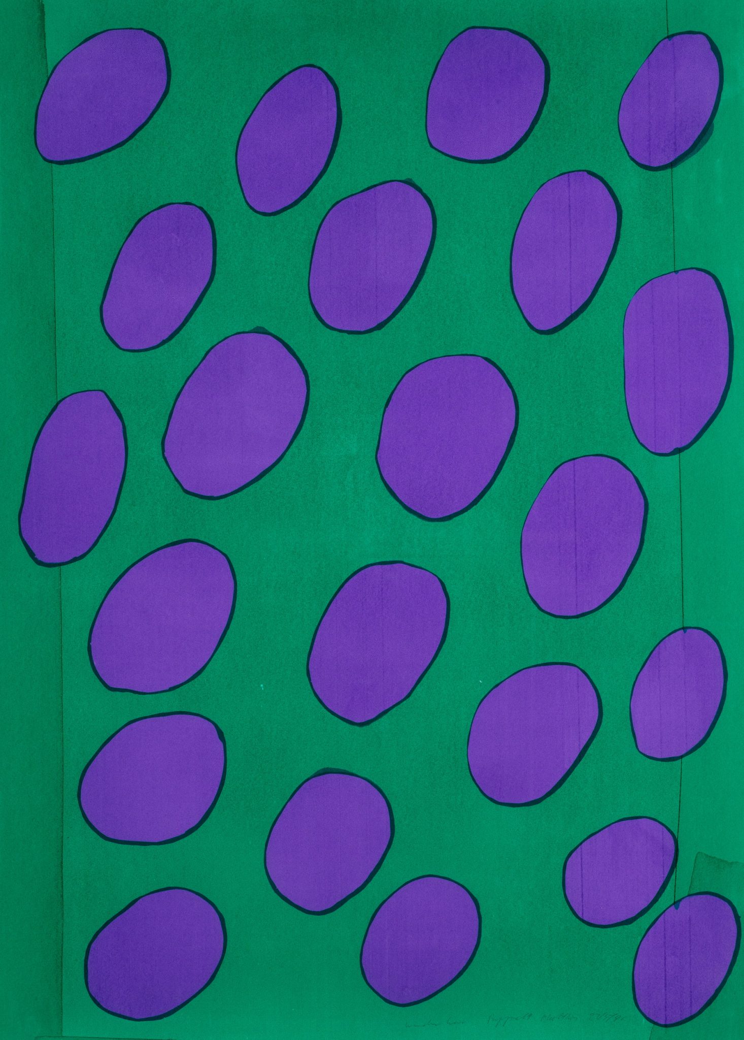 Wunderbar. Violette Punkte auf Grün