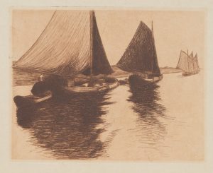 Segelboote auf ruhigem Wasser