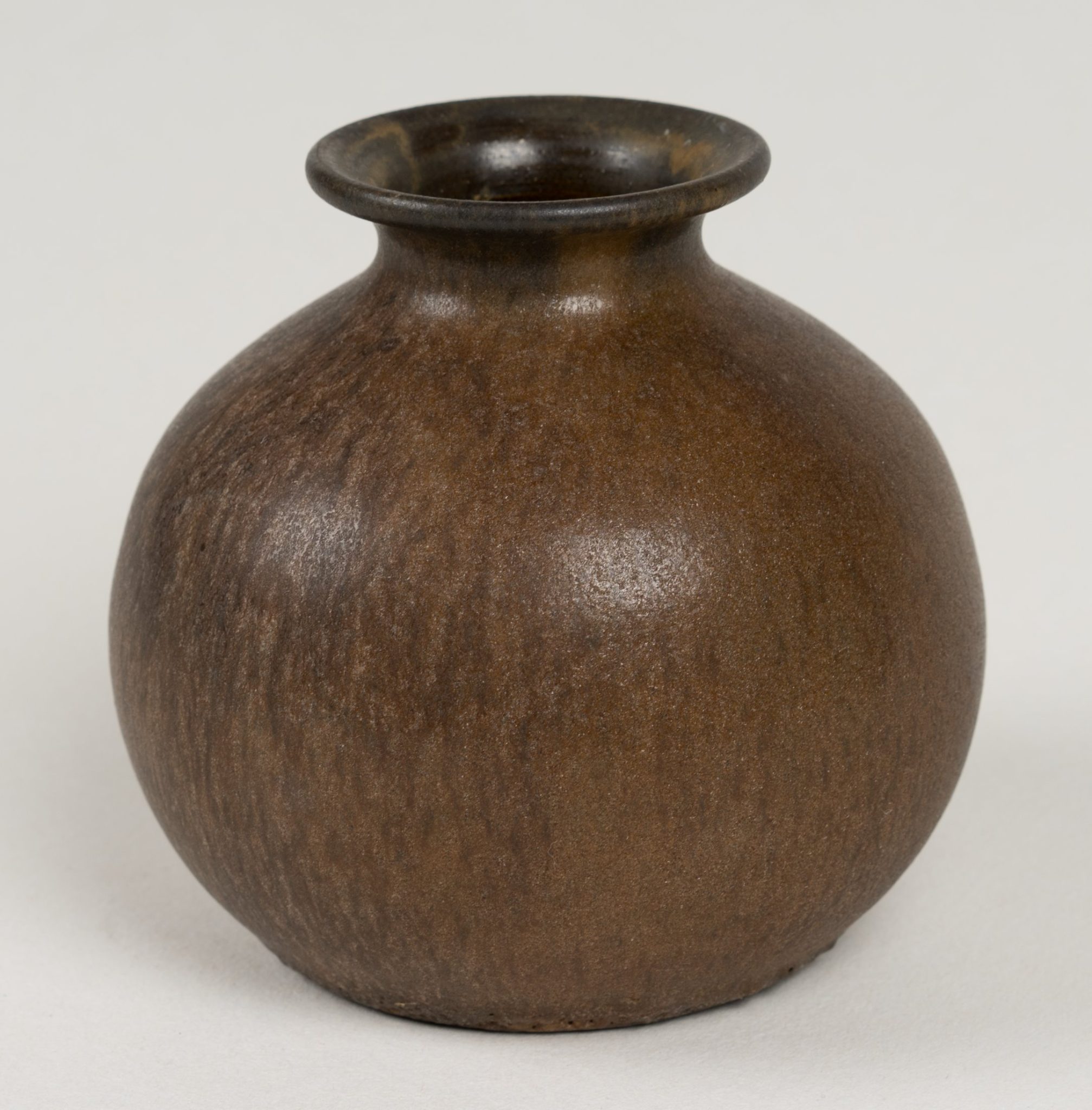 Braune bauchige Ziervase