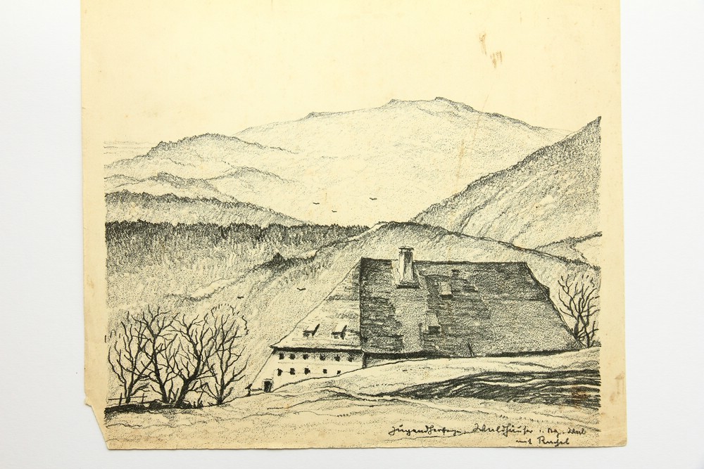 Hügellandschaft mit Jugendherberge